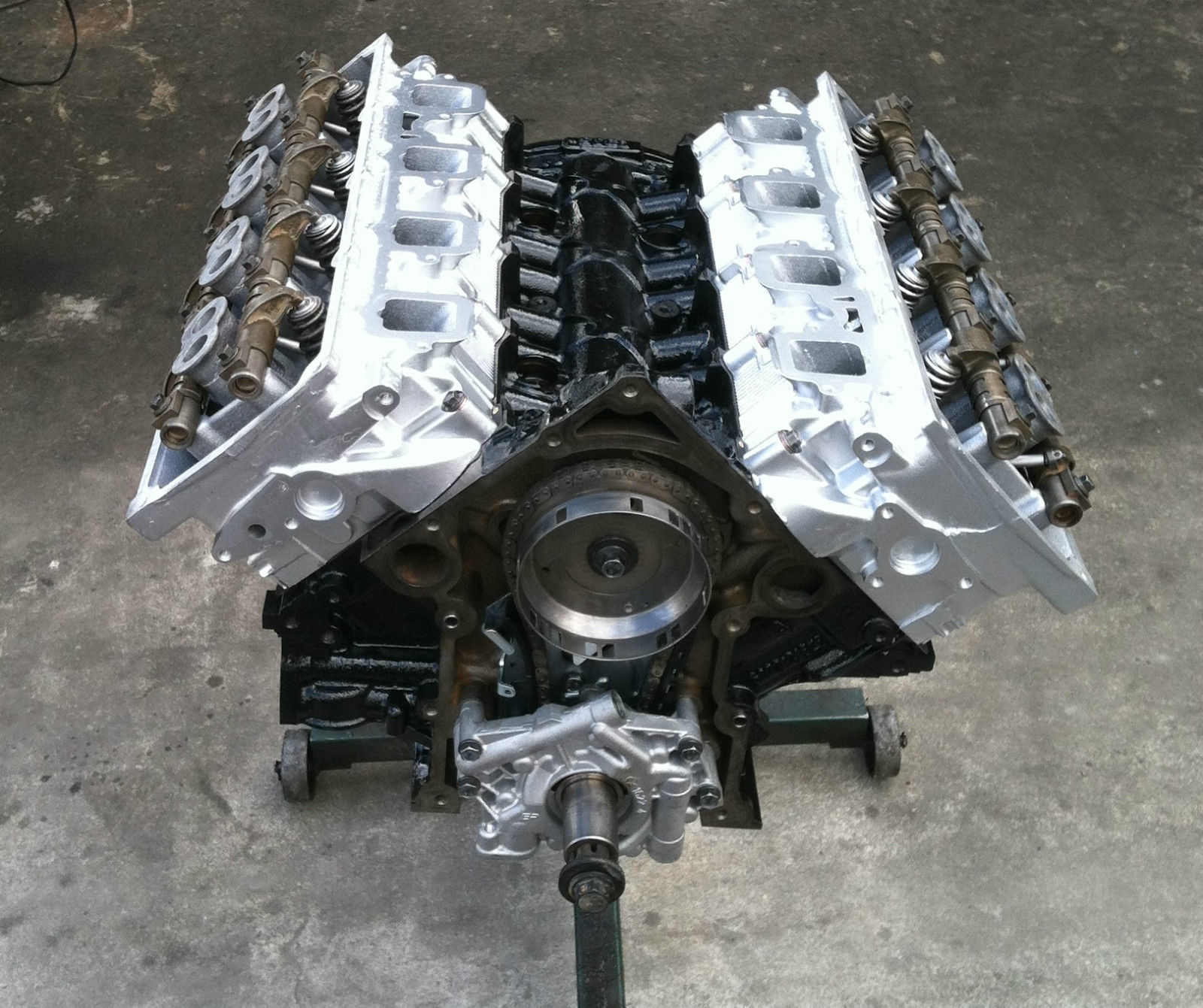 Remanufactured 09-13 5.7L Hemi Long Block Engine